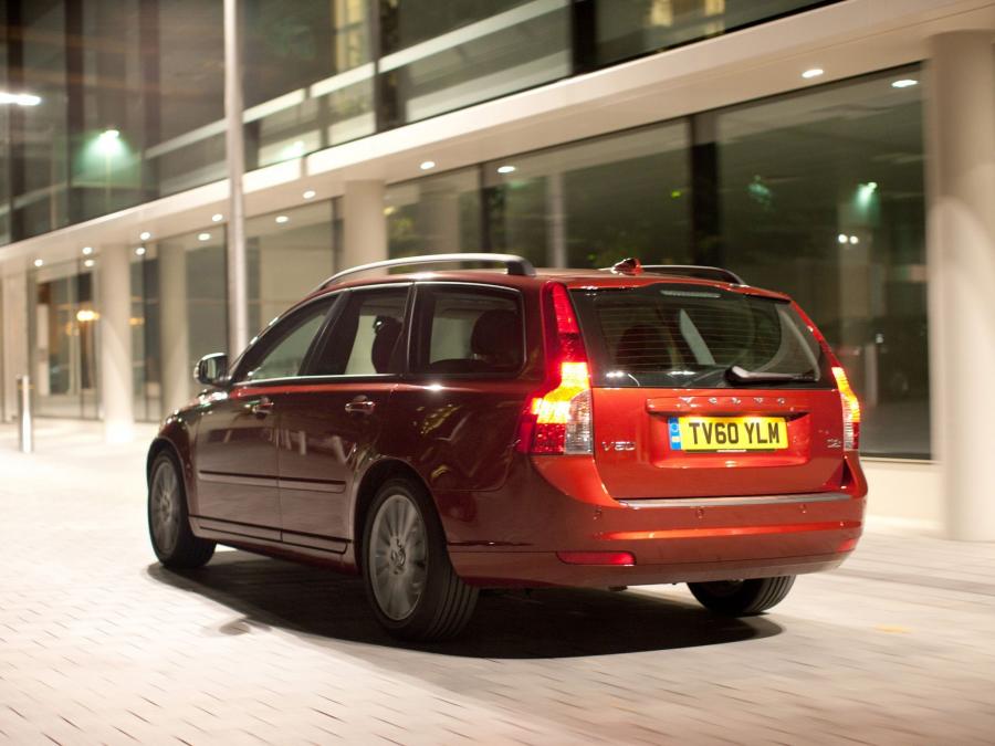  Volvo V50 D2 2010 года  (UK) (фото 4 из 12)